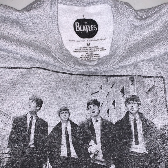 The Beatles Men’s Sz M Excellent Condition- Gray with Black Graphic - Picture 3 of 3